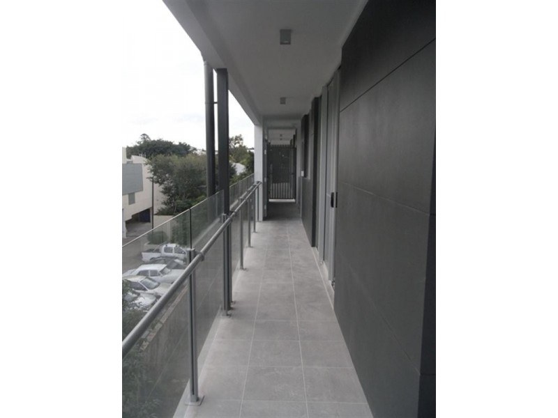 2/12 Dobson Street, Ascot QLD 4007