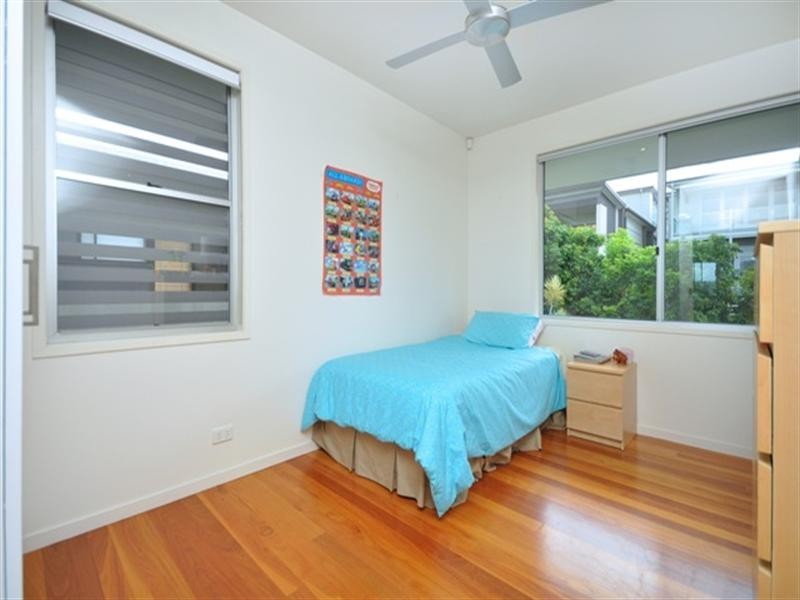 24 Angliss Street, Wilston QLD 4051