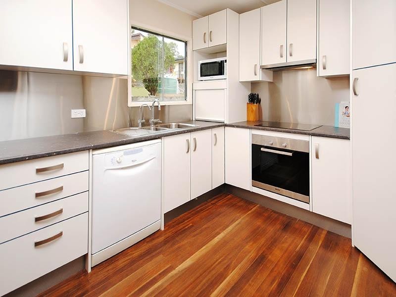 19 Alkoomi Avenue, Ferny Hills QLD 4055