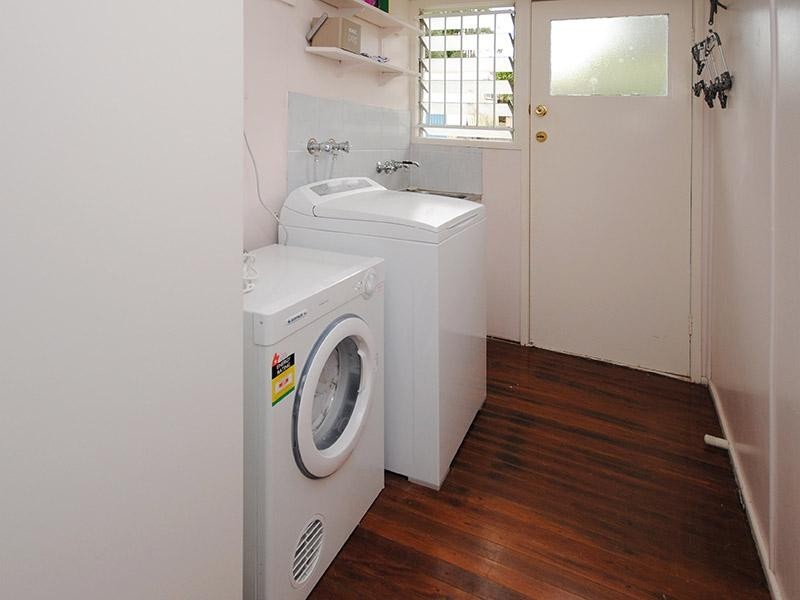 19 Alkoomi Avenue, Ferny Hills QLD 4055