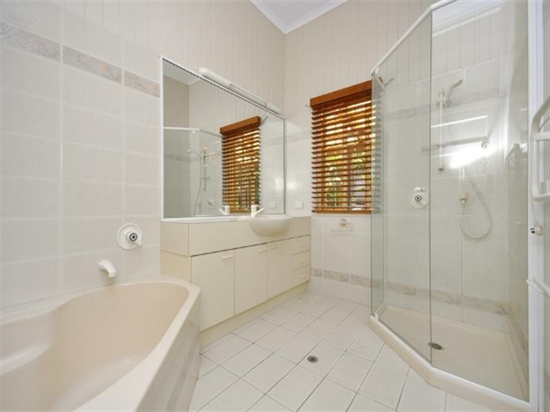 46 Riverton Street, Clayfield QLD 4011