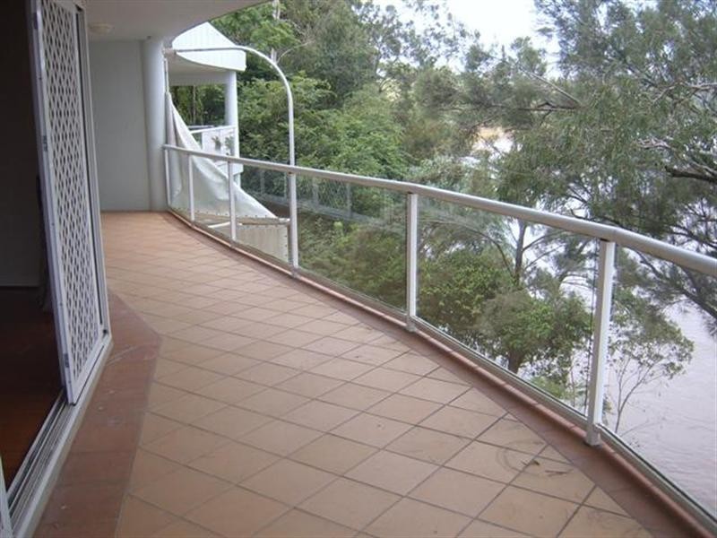 8/9 Dudley Street, Highgate Hill QLD 4101