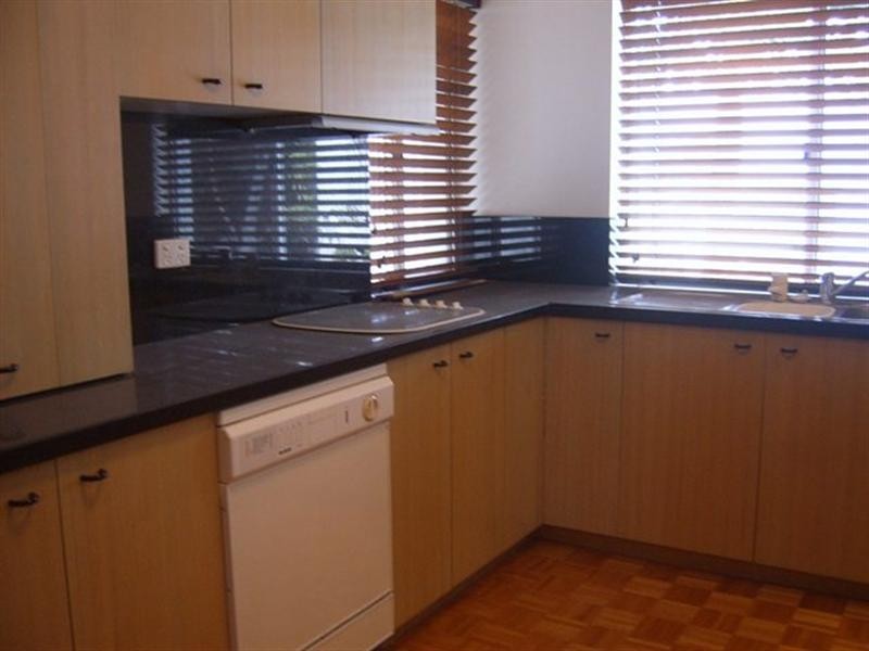 8/9 Dudley Street, Highgate Hill QLD 4101