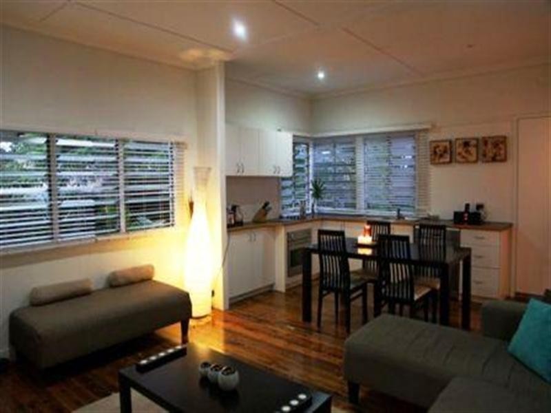 272 Hamilton Road, Chermside QLD 4032