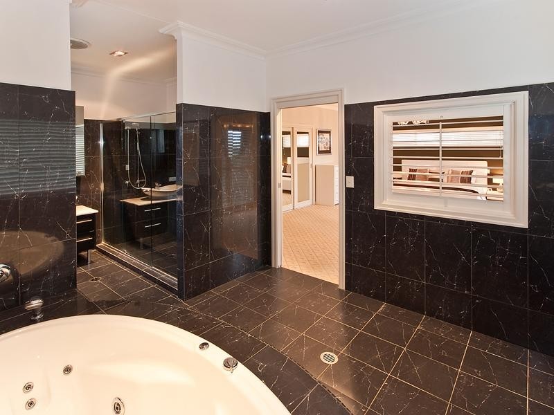 42 Ascot Street, Ascot QLD 4007