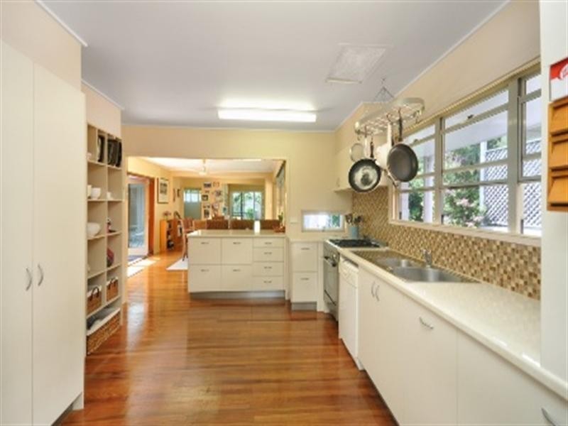 7 Leona Street, Boondall QLD 4034