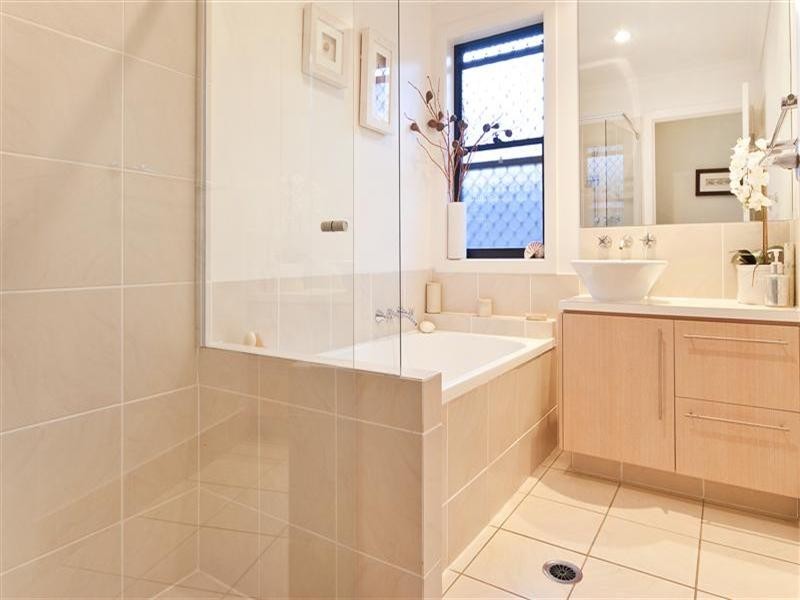 19 The Promenade off McIntyre Street, Hendra QLD 4011