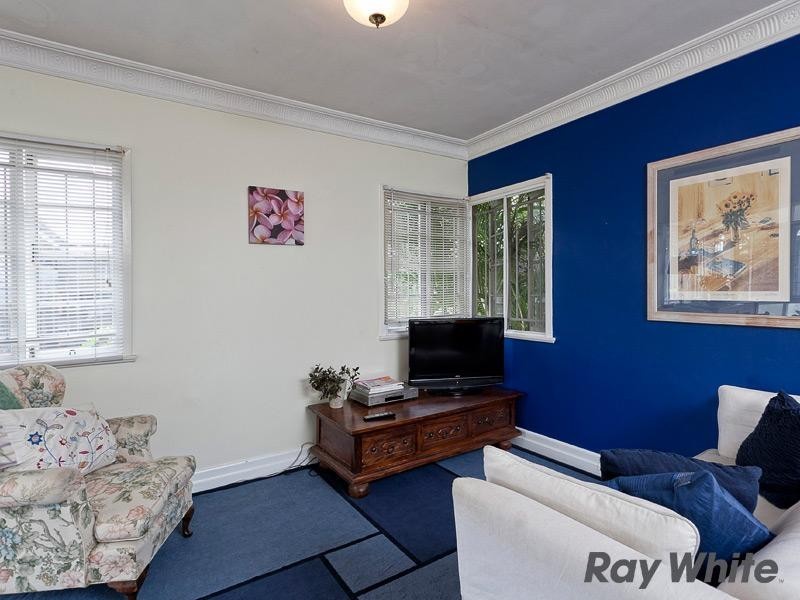 18 White Street, Wavell Heights QLD 4012