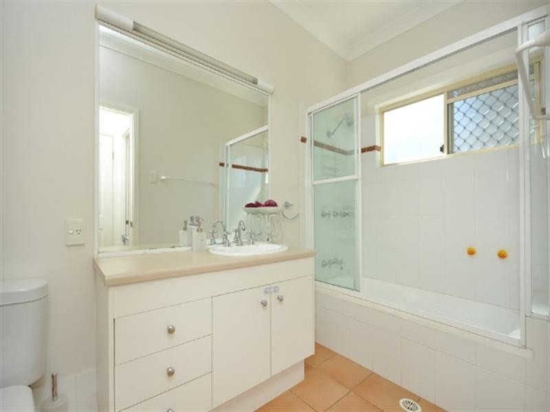 61 Mein Street, Hendra QLD 4011