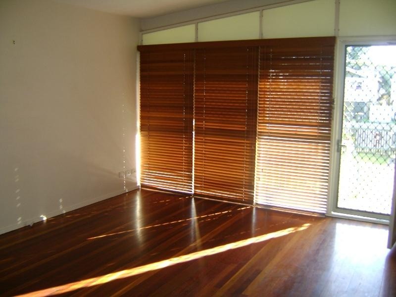 15 Winchester, Hamilton QLD 4007