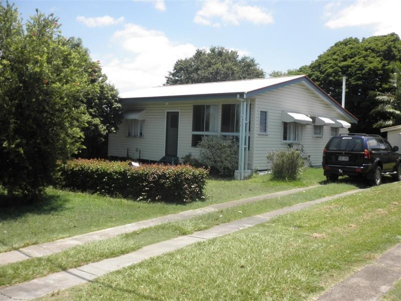 12 Ralph Street, Clontarf QLD 4019