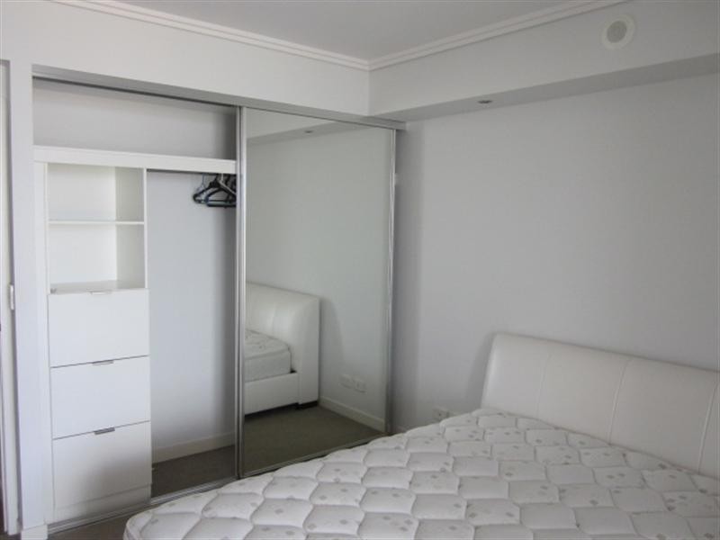 888/43 Hercules Street, Hamilton QLD 4007