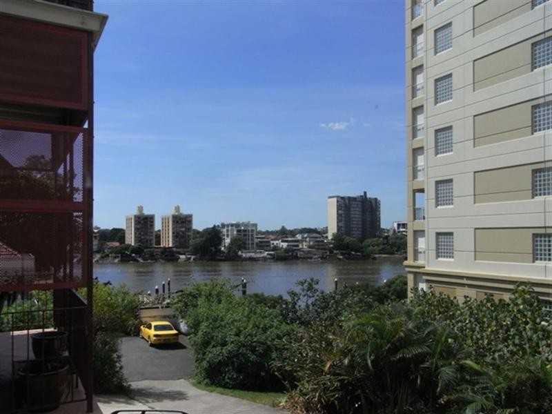 102A Lambert Street, Kangaroo Point QLD 4169