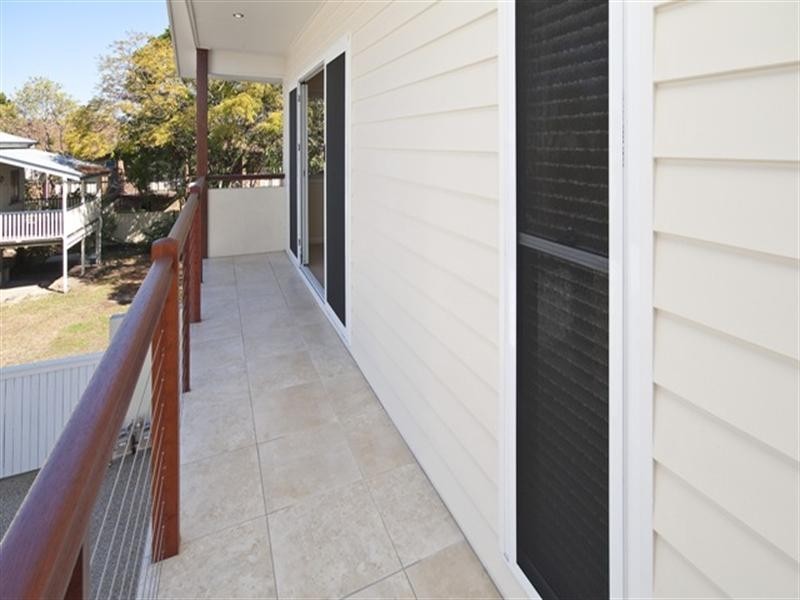 68 Winchester Street, Hamilton QLD 4007