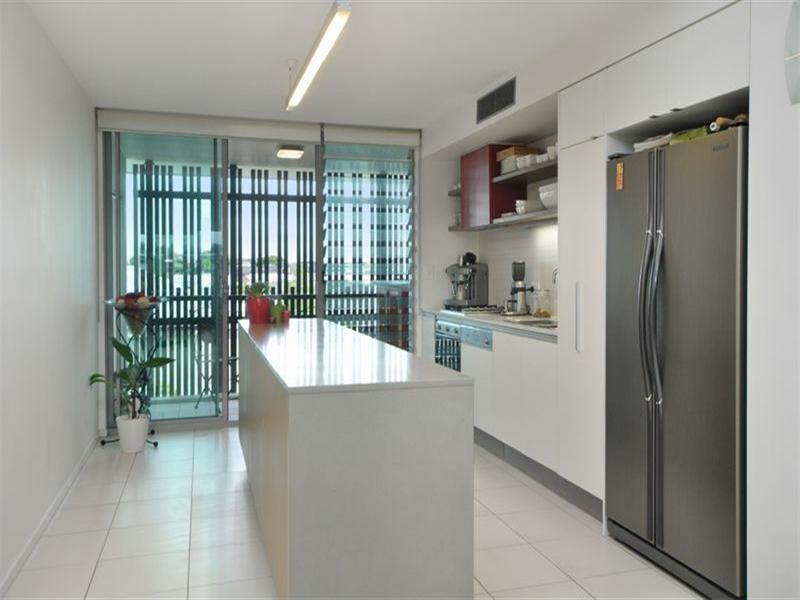 233/16 Waterline Crescent, Bulimba QLD 4171
