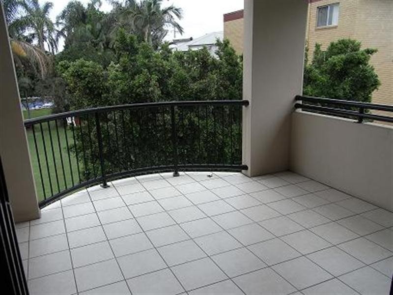 2/85 Stevenson Street, Ascot QLD 4007