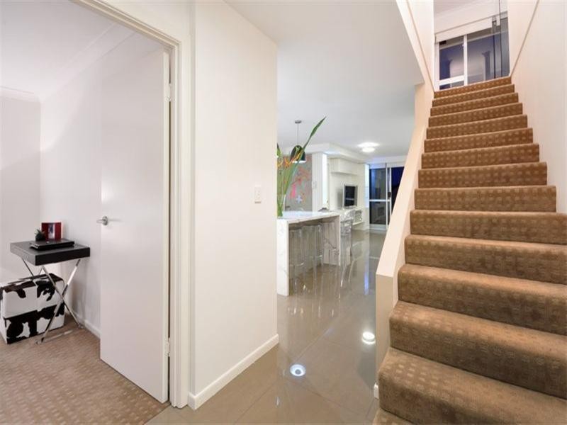 25/17 Whyenbah Street, Hamilton QLD 4007