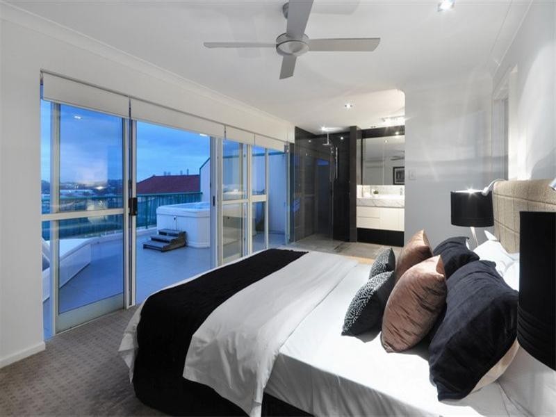 25/17 Whyenbah Street, Hamilton QLD 4007