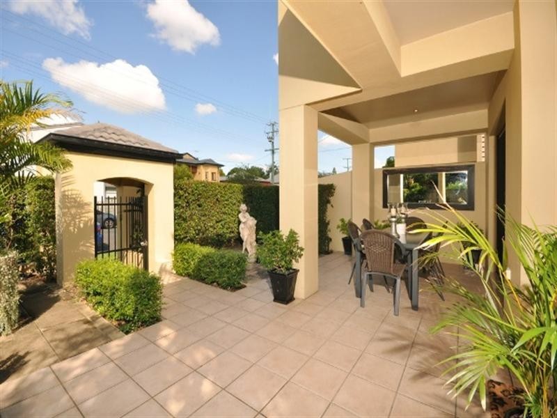 4/32 Kent Street, Hamilton QLD 4007