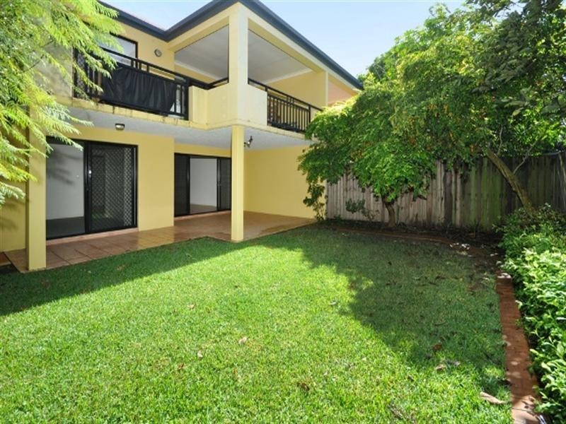 2/33 Brassey Street, Ascot QLD 4007