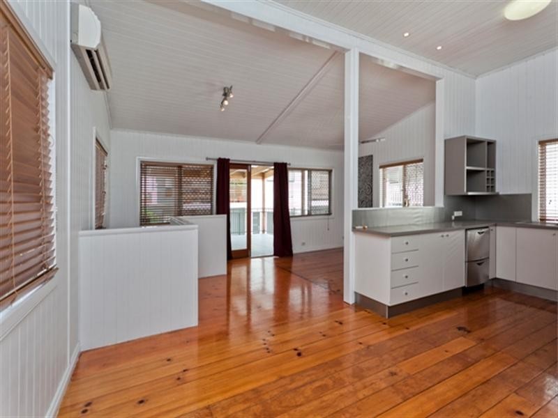 55 Rosemount Terrace, Windsor QLD 4030