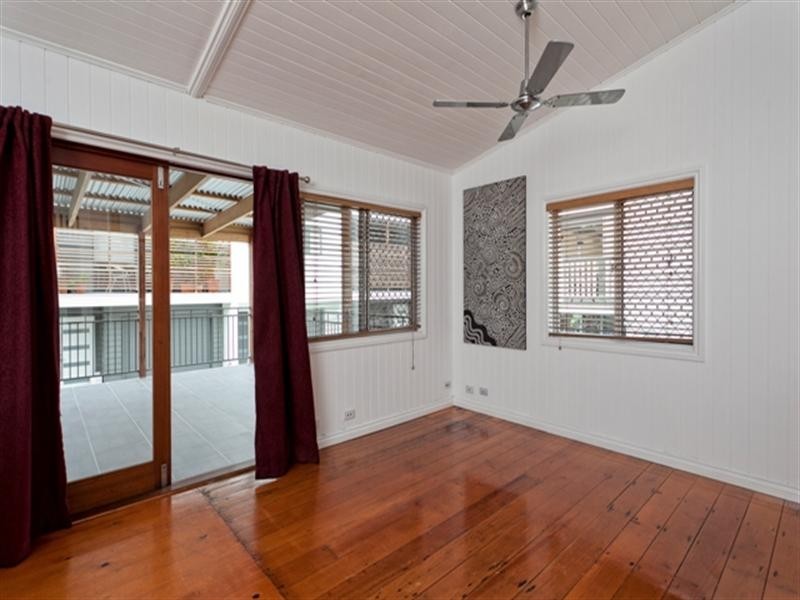 55 Rosemount Terrace, Windsor QLD 4030