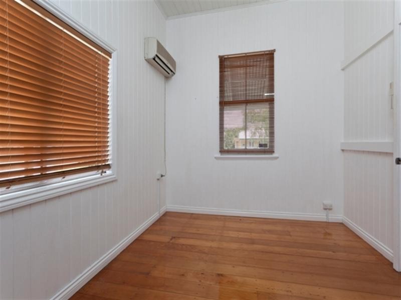 55 Rosemount Terrace, Windsor QLD 4030