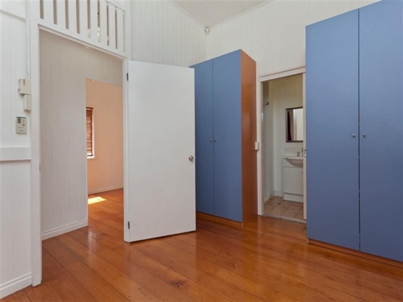 55 Rosemount Terrace, Windsor QLD 4030