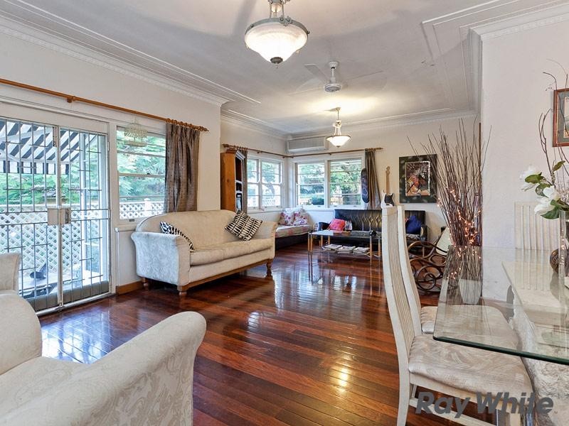 9 London Road, Clayfield QLD 4011