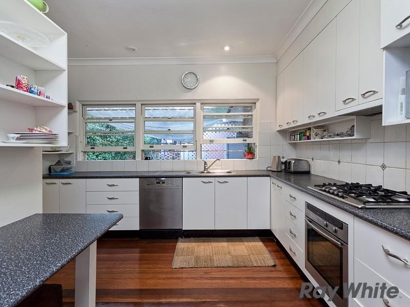 9 London Road, Clayfield QLD 4011