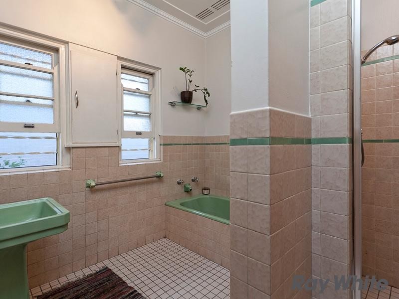 9 London Road, Clayfield QLD 4011