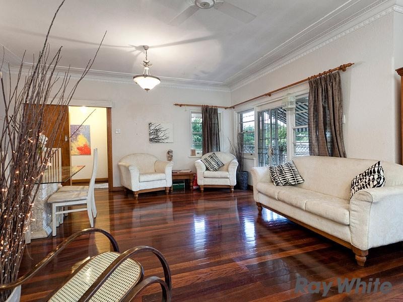 9 London Road, Clayfield QLD 4011