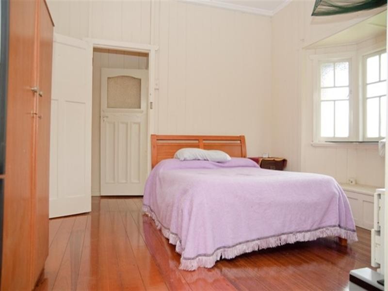 16 Gadara Street, Hendra QLD 4011