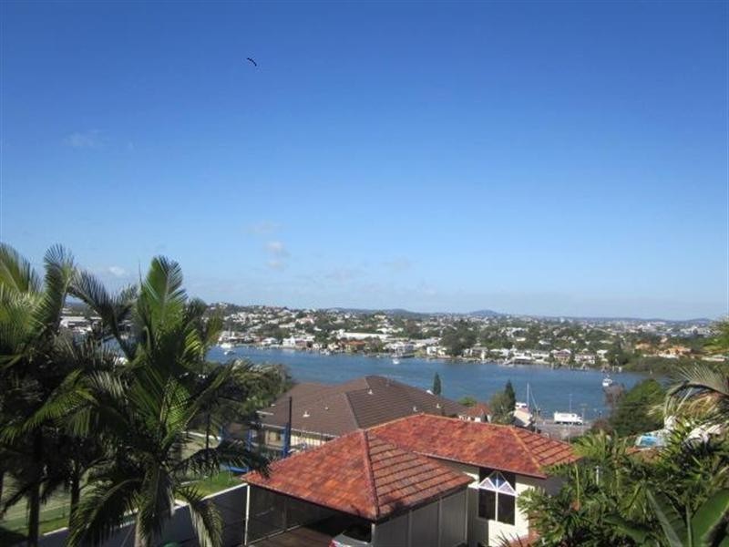 5/35 Langside Road, Hamilton QLD 4007