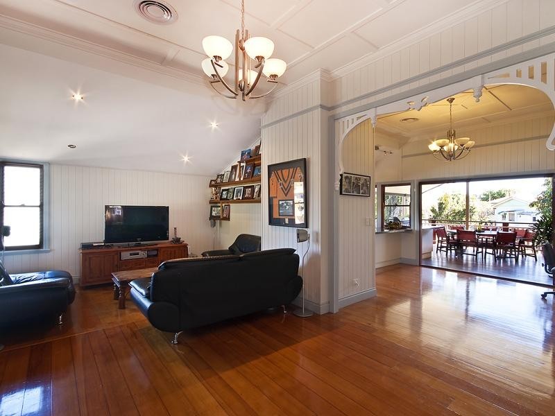 58 Dansie Street, Greenslopes QLD 4120