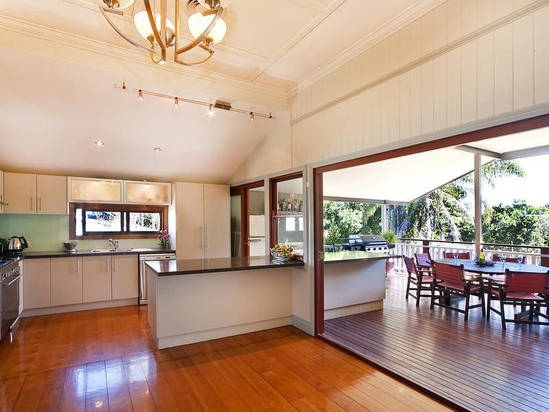 58 Dansie Street, Greenslopes QLD 4120