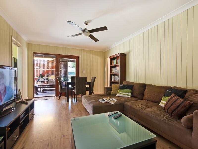 58 Dansie Street, Greenslopes QLD 4120