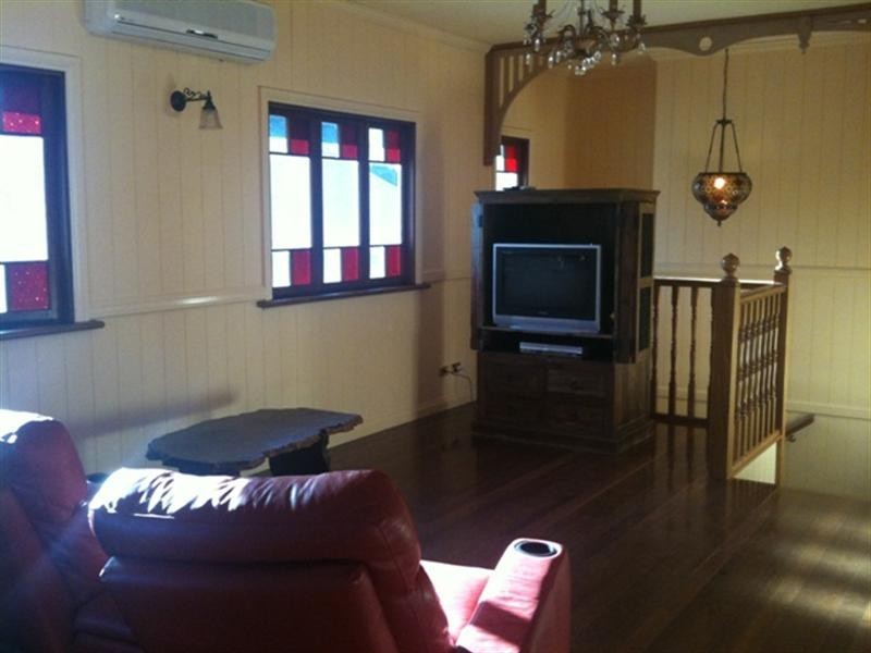 11 Kent Road, Wooloowin QLD 4030