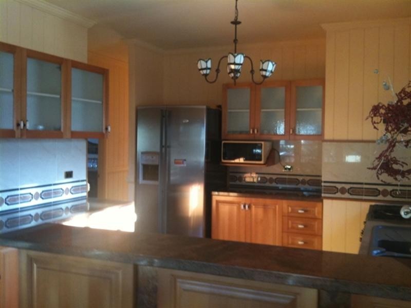 11 Kent Road, Wooloowin QLD 4030