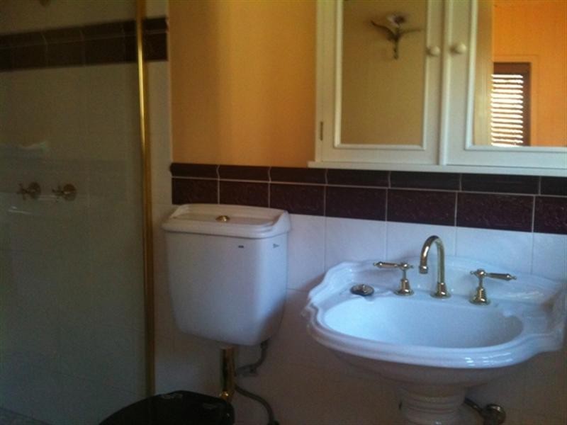 11 Kent Road, Wooloowin QLD 4030