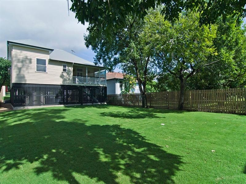 30 Thorrold Street, Wooloowin QLD 4030