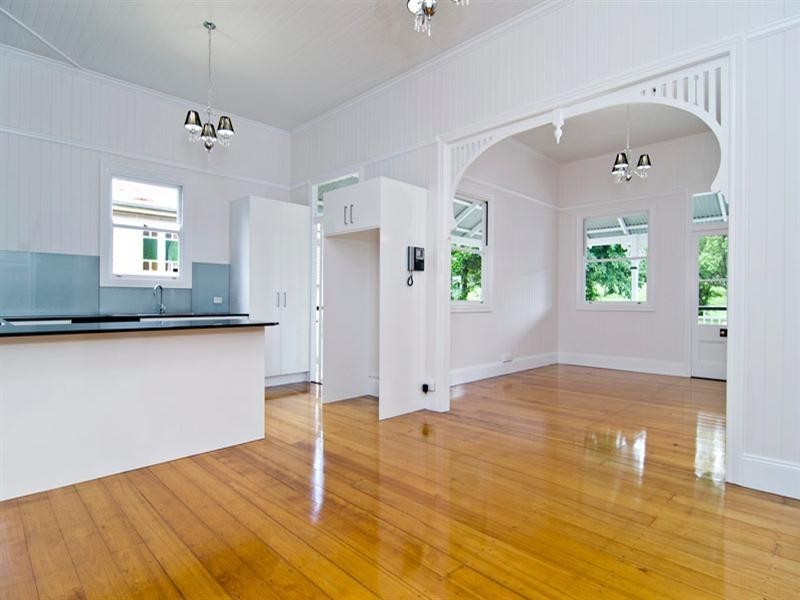 30 Thorrold Street, Wooloowin QLD 4030