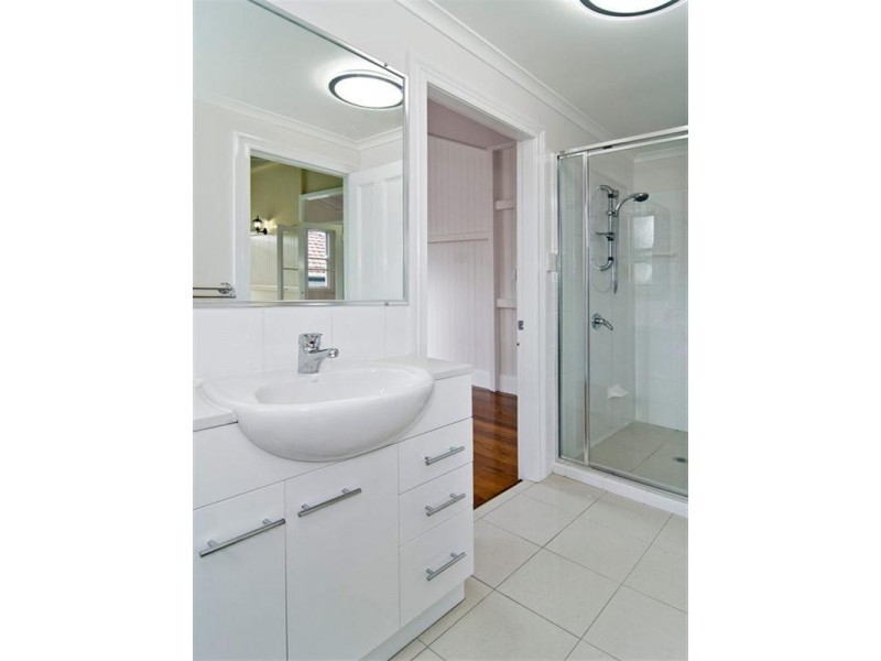 30 Thorrold Street, Wooloowin QLD 4030