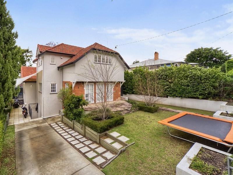 17 Sword Street, Ascot QLD 4007