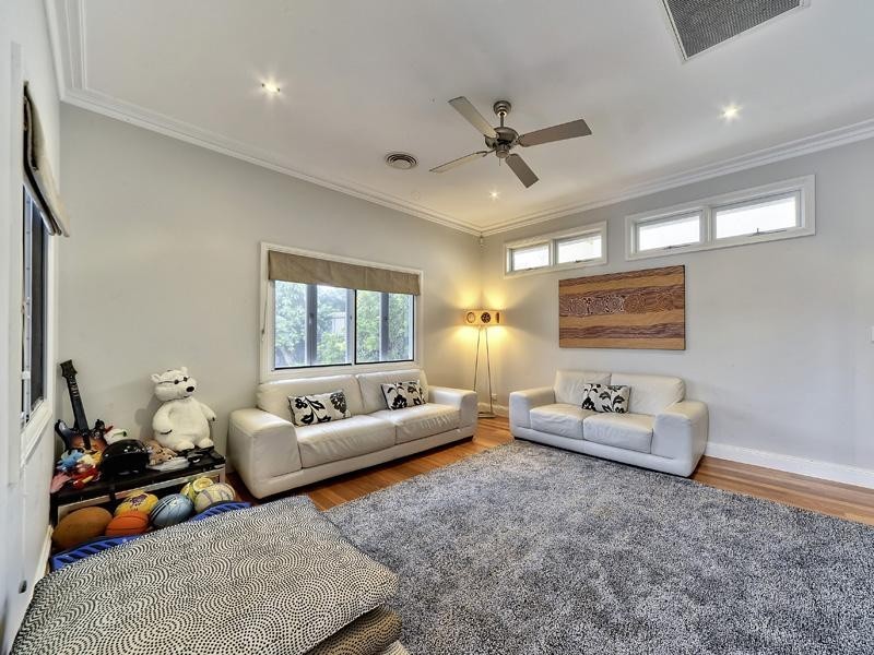 17 Sword Street, Ascot QLD 4007