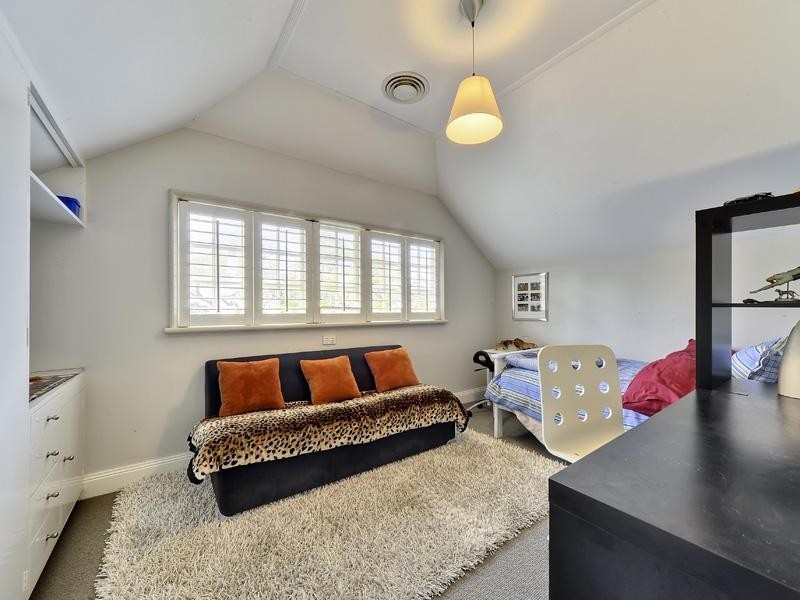 17 Sword Street, Ascot QLD 4007