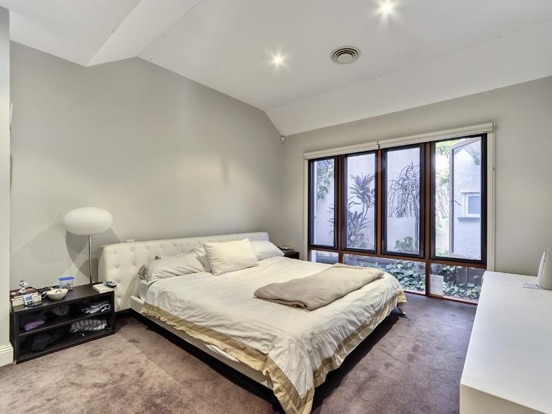 17 Sword Street, Ascot QLD 4007