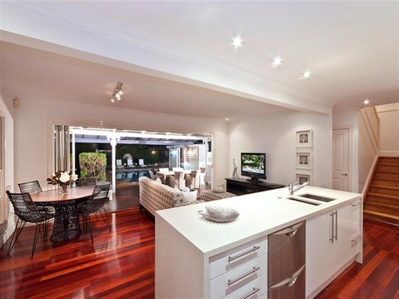 27 Dublin Street, Clayfield QLD 4011