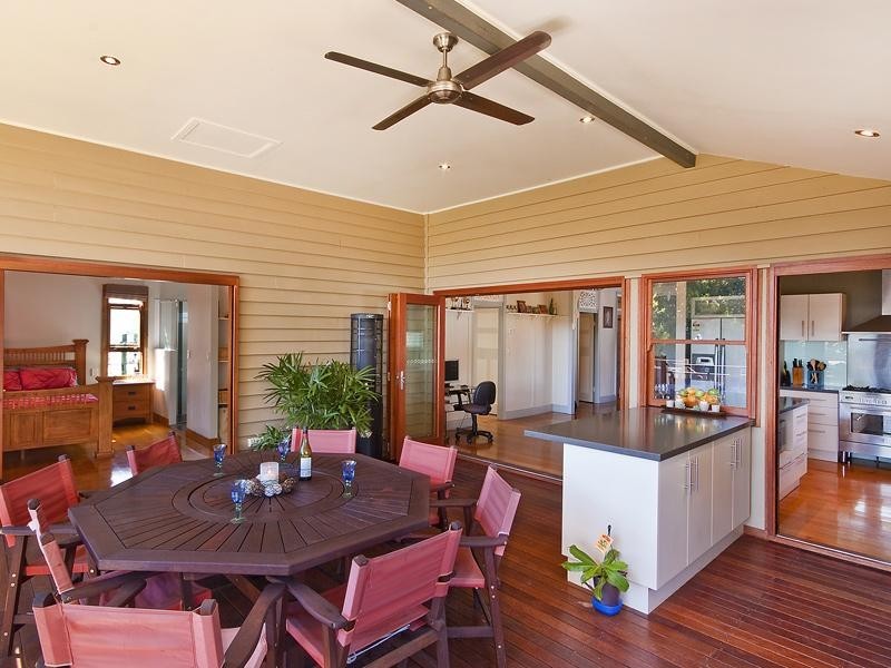 58 Dansie Street, Greenslopes QLD 4120