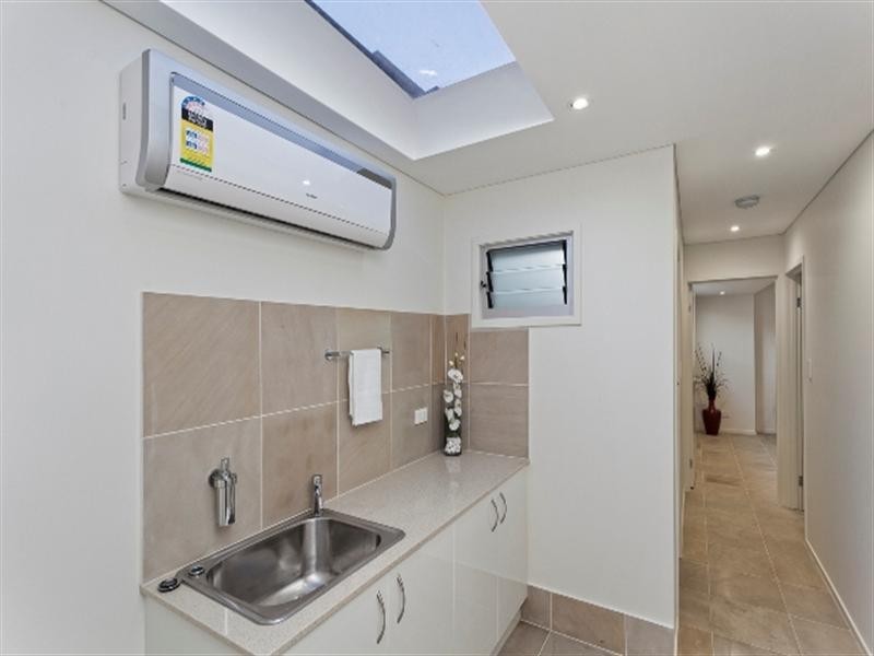 46 Tenth Avenue, Windsor QLD 4030